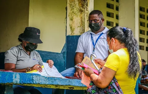 Pase-U: Ifarhu recibirá papeles de  alumnos que aún no han cobrado 