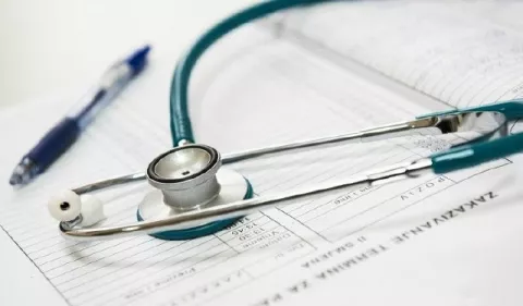 Cobertura universal: Deficiente inversión en atención de pacientes