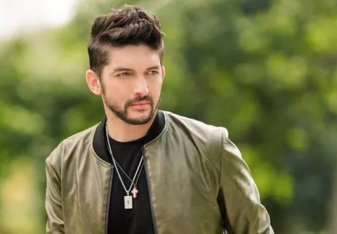 Iván Barrios estrena primer sencillo de su octava producción