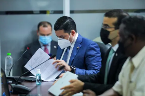 Cuestionan el informe de José Gabriel Carrizo y lo tildan de  "burlón"