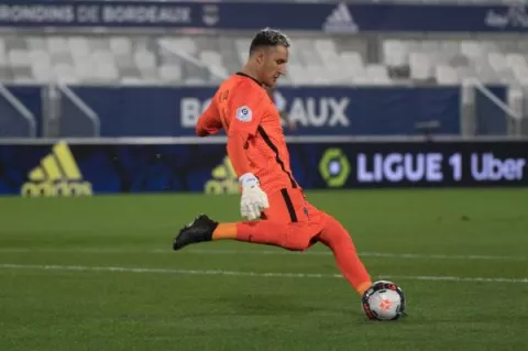 El PSG golea sin Keylor antes de recibir al Bayern