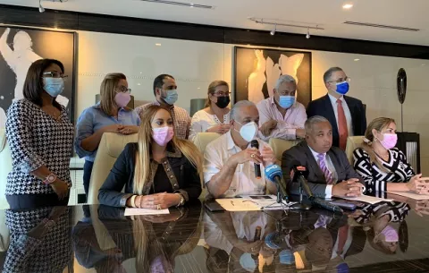 Equipo legal de Ricardo Martinelli presentará denuncia para desenmascarar a las mentes detrás de Baltasar Garzón