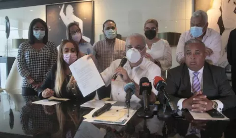 Ricardo Martinelli no tiene casos en ningún país   