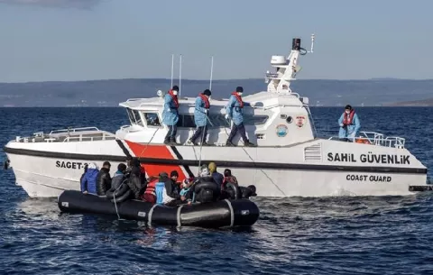 Devoluciones en caliente a sangre fría: realidad de refugiados en el Egeo