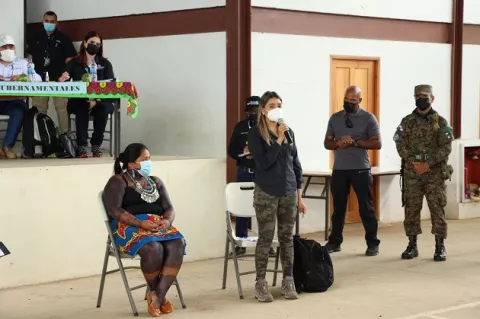 Miviot presenta plan de vivienda para  la comarca Emberá Wounaan