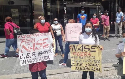 Protestas por retraso en construcción del centro educativo Miguel Alba se trasladaron a la ciudad capital