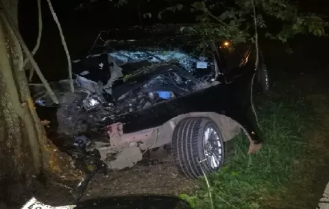 Hombre pierde la vida al colisionar contra un árbol en Santa Rita, La Chorrera