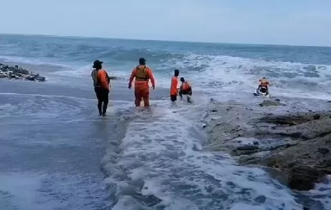 Reinician búsqueda de joven de 19 años desaparecido en playa Río Mar de San Carlos