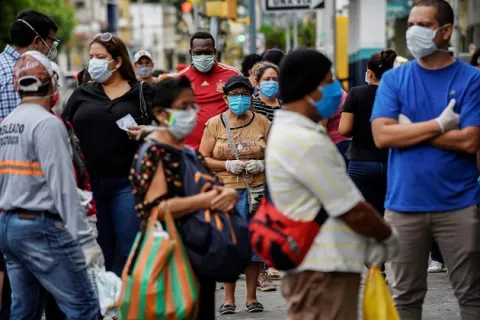 OIT pide protección sanitaria para todos los trabajadores de la región