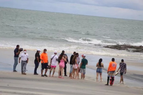 Más de cuatro mil personas han visitado las playas durante este fin de semana