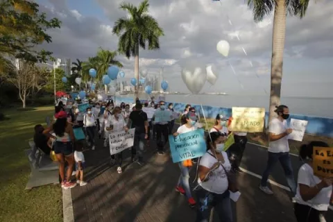 Panamá se lanza a adecuar escuelas: solo 18 de los más de 3,150 planteles del país cumplen