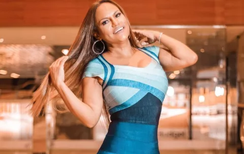 Sandra Sandoval celebra sus 51 años 