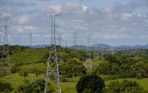 Estado acepta pagar $15.5 millones por atraso en la construcción de la Tercera Línea de Transmisión Eléctrica