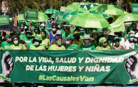Miles de dominicanos marchan por la despenalización del aborto en tres casos