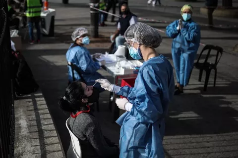 Argentina registra 21,346 nuevos casos de la covid-19 y 348 muertes