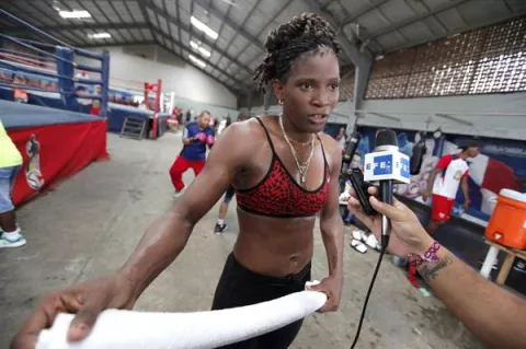 Atheyna Bylon, la última esperanza de que el boxeo panameño esté en Tokio