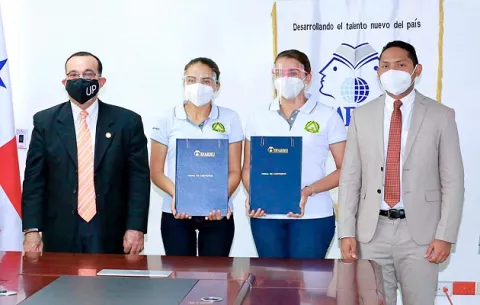 Ifarhu entregará becas a estudiantes de enfermería de la Universidad de Panamá