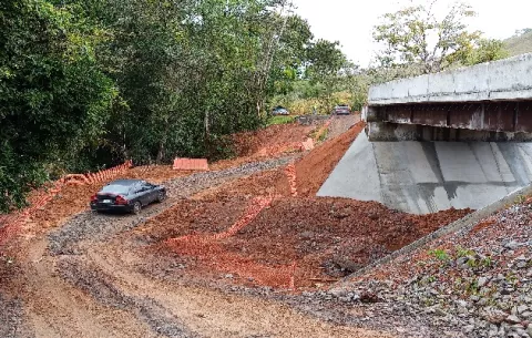 Lluvias impactan los caminos de dos comunidades de Capira cuya obra de construcción fue abandonada