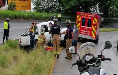 Accidente vial en Loma Campana, Capira, deja cinco personas lesionadas