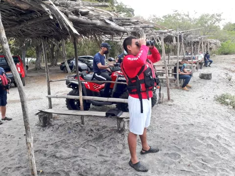 Continúan con la búsqueda de un hombre de 38 años desaparecido en la playa Nueva Gorgona