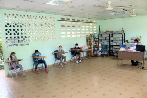 Meduca aplaza inicio de clases semipresenciales en 22 escuelas de la provincia de Panamá