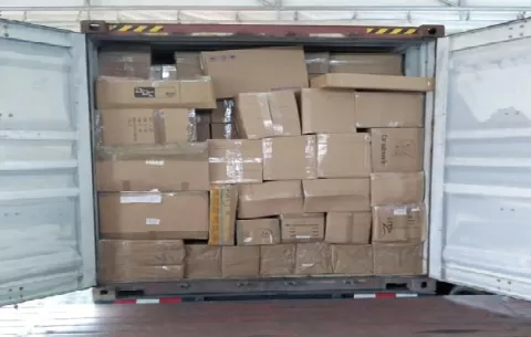 Retienen un contenedor con cigarrillos no declarados valorado en miles de dólares en un puerto de Colón