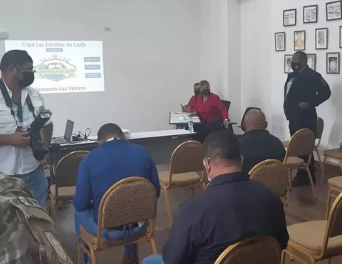 Para prevenir la violencia en la juventud colonense organizan torneo provincial de fútbol 