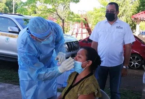 Minsa reporta 490  casos nuevo y cuatro muertes por covid-19