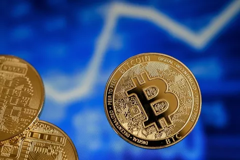 Estafas millonarias con criptomonedas como Bitcoin o Ethereum