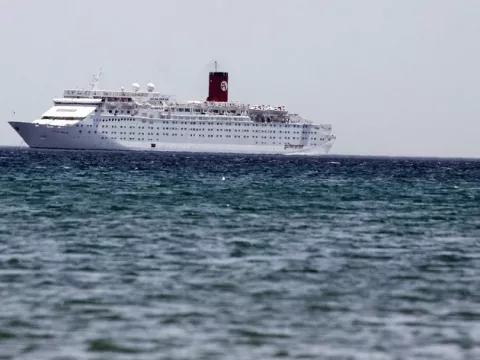 Autoridades sanitarias de EE.UU. pueden autorizar cruceros 