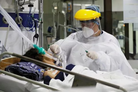 Cruz Roja alerta de un colapso sanitario en Latinoamérica por la pandemia de la covid-19