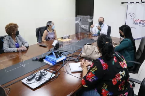 Más de 1,800 mujeres en Panamá no han recibido el fuero de maternidad