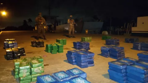 Panamá espera incautar unas 100 toneladas de drogas este año