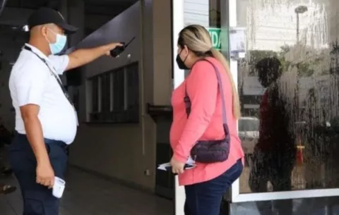 Servicio Nacional de Migración expulsa a más de 300 extranjeros en los últimos dos años 