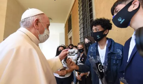 Papa Francisco visitó la sede de Scholas Occurrentes 