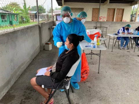 Ministerio de Salud emite nuevas reglas para los centros de hisopados privados de covid-19