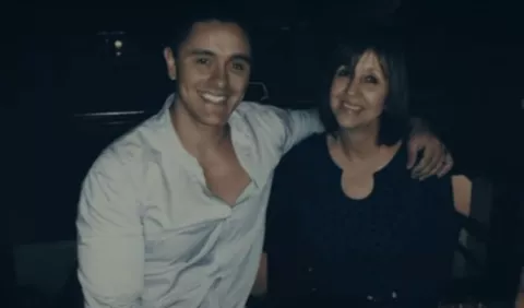 Joey Montana presenta  su canción 'Aló Mamá'