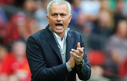 José Mourinho es el nuevo técnico del Roma a partir de la próxima temporada