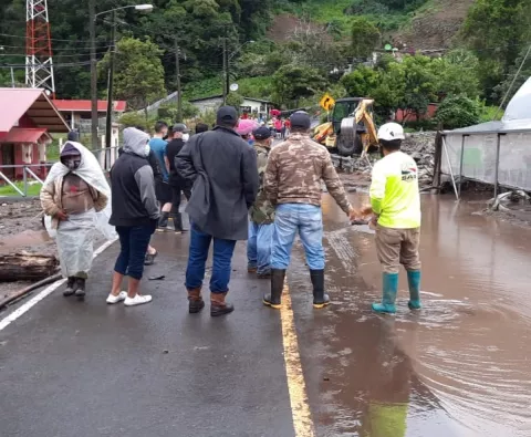 Fuertes lluvias desbordan quebradas en Tierras Altas en la provincia de Chiriquí 