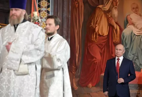 Los ortodoxos rusos vuelven a celebrar la Pascua en los templos
