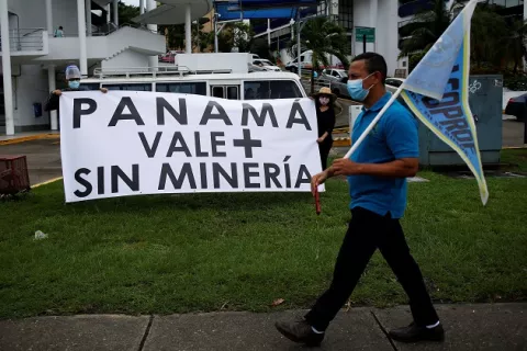 Protestan en Panamá contra la minería: 'es pan para hoy y hambre para mañana'