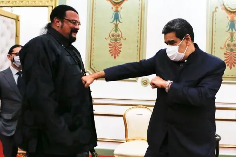Steven Seagal se reunió con el presidente Nicolás Maduro