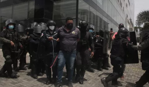 Taxistas realizarán caravana hacia la sede de la Autoridad del Tránsito