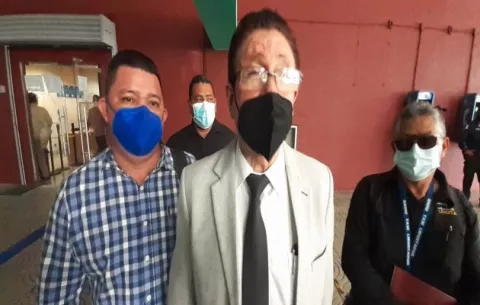Juez de garantías ordena admitir denuncia contra Juan Carlos Varela y exministro Carlos Rubio