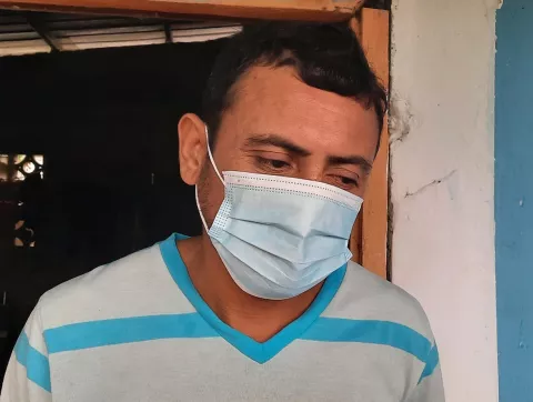 Veragüense necesita apoyo para una cirugía que le permita recuperar la visión   