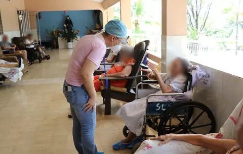 Quejas por posible vulneración de derechos a  adultos mayores aumentan