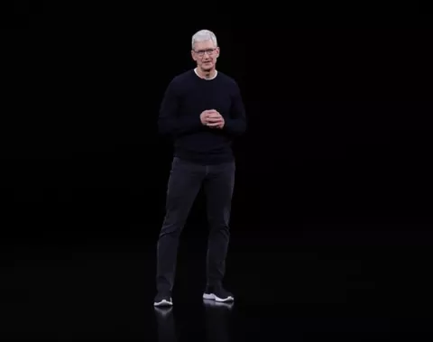 Apple ficha a un exdirectivo de BMW para su proyecto de vehículo eléctrico