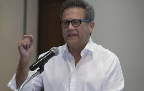 Aspirante presidencial nicaragüense, Arturo Cruz fue retenido en el aeropuerto al volver de EE.UU.