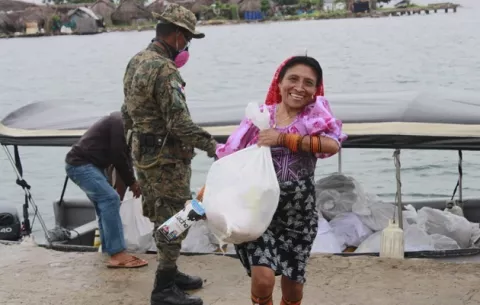 Producción diaria de bolsas con comida del plan Panamá Solidario también disminuye