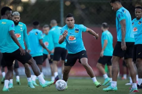 Casemiro admite que Brasil jugará contra una Venezuela sin su 'fuerza máxima'